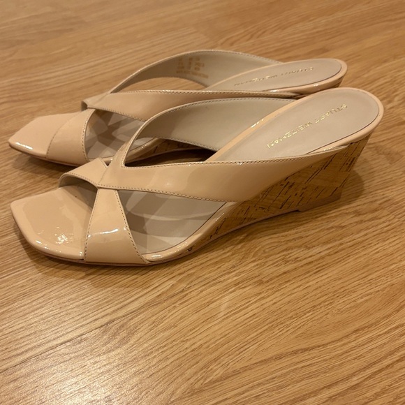 Stuart Weitzman Beige Patent Wedge Sandals - Picture 4 of 6